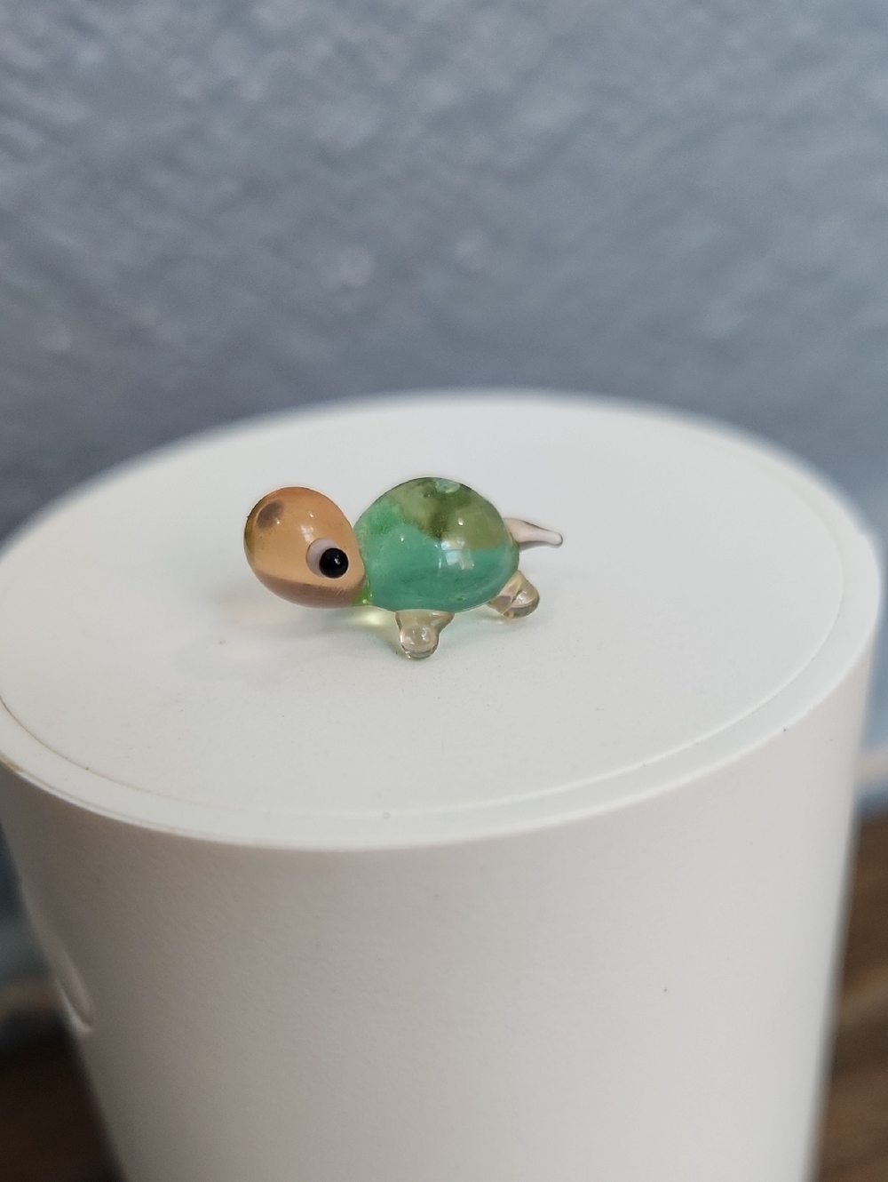 Mini Ganz Green Turtle Blown Glass